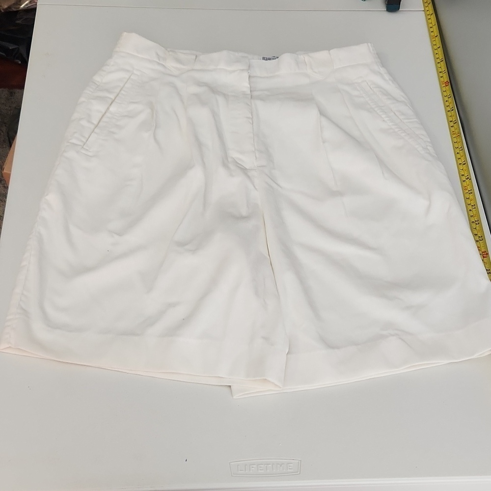 Izod Club shorts Size 16 womens Corduroy High waisted white